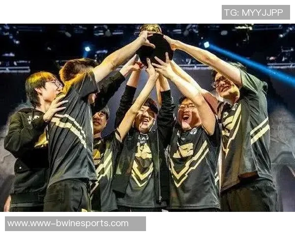 RNG战队实力强劲荣登英雄联盟排行榜第二名引发热议实时数据